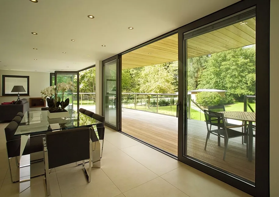 Skládací zasklení SUPERTHERM 80 zimní zahrady – Moonex